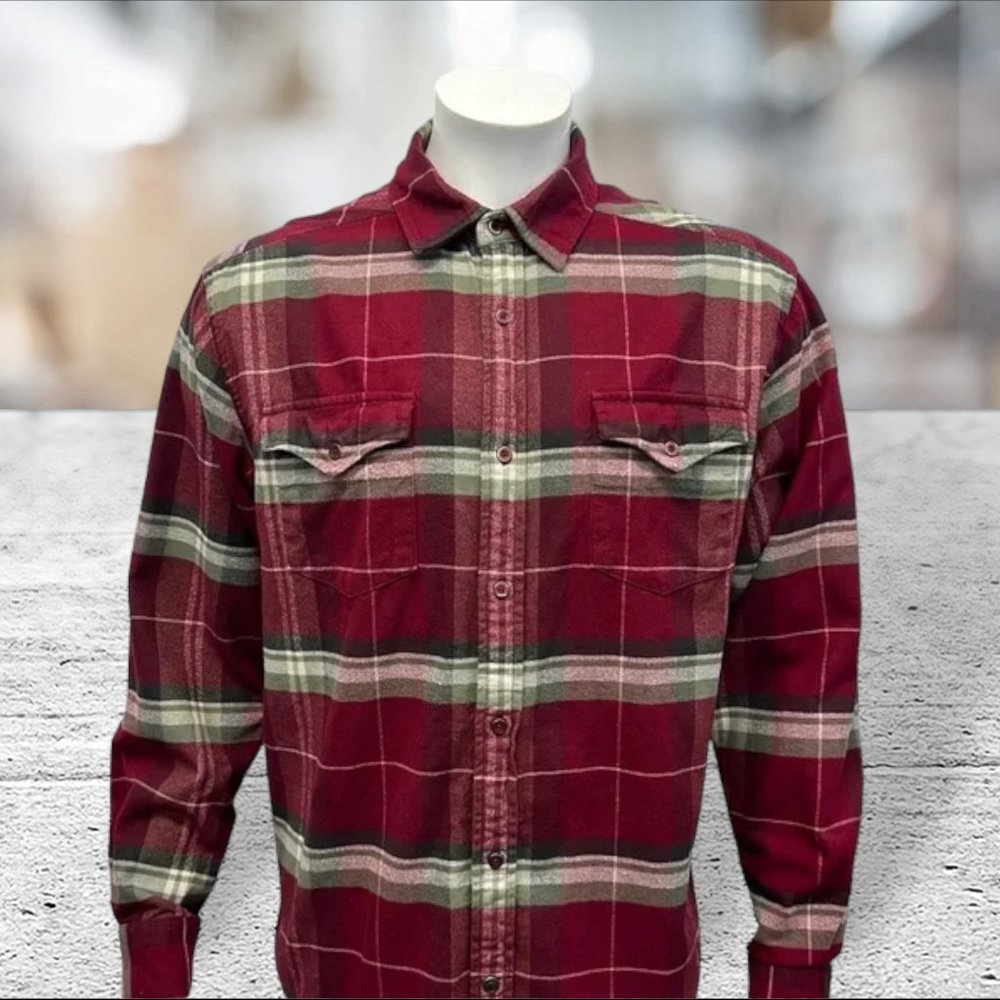 Mountain Khakis Red Plaid Cotton Men's Flannel Shirt Jackson Hole, Wyoming Large